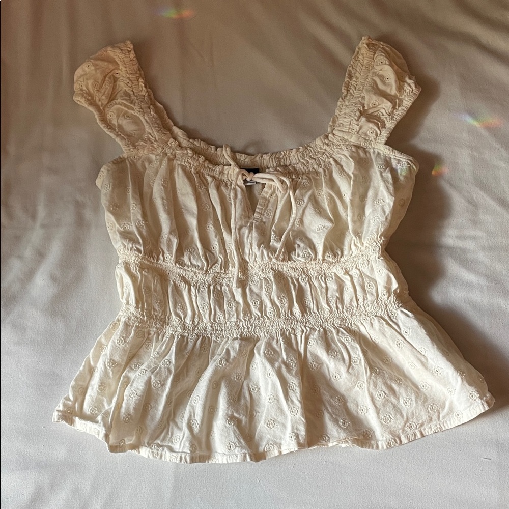 Old Navy Ivory eyelet cap sleeve top. Worn once